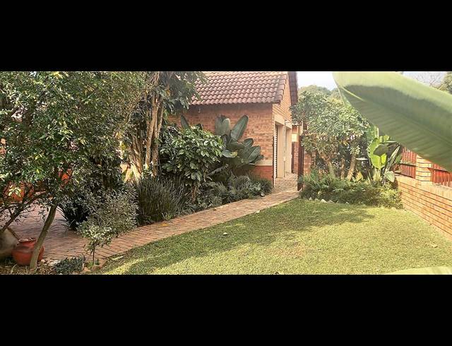 3 BEDROOM FREEHOLD TO LET IN SONHEUWEL